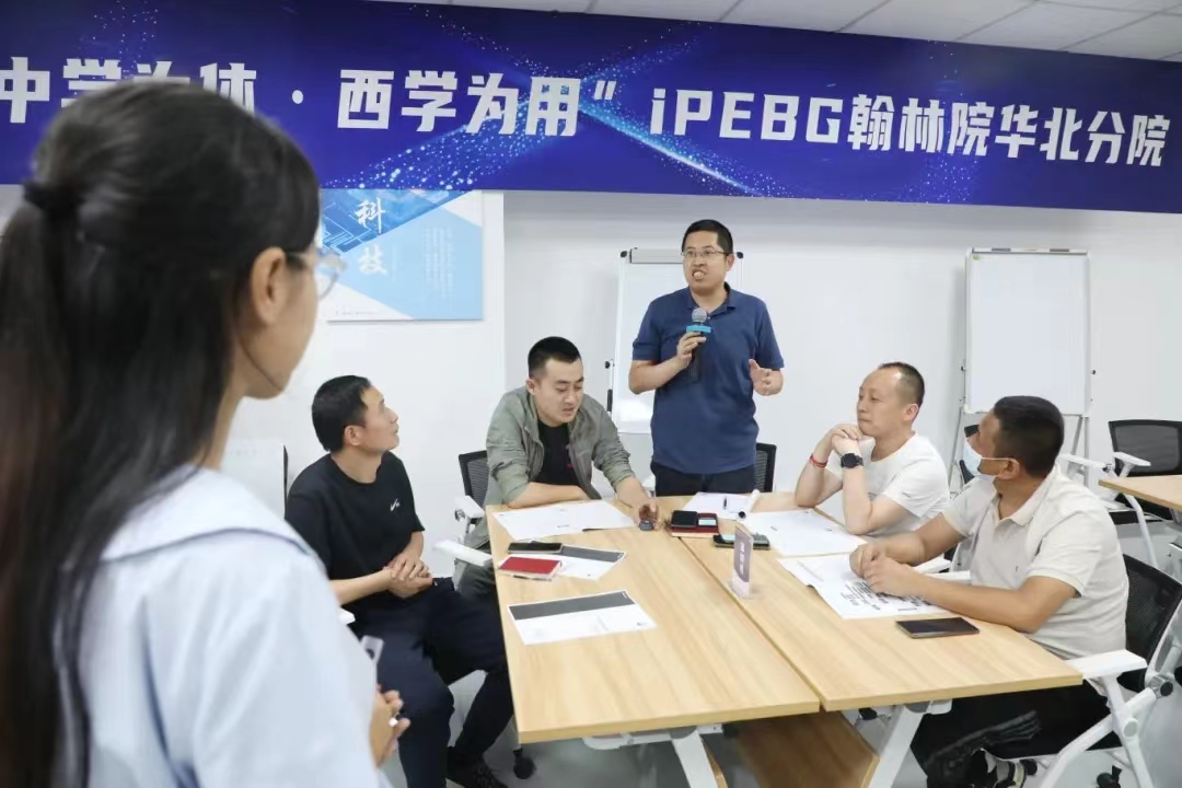 富士康端午节慰问活动丰富多彩，温馨感人